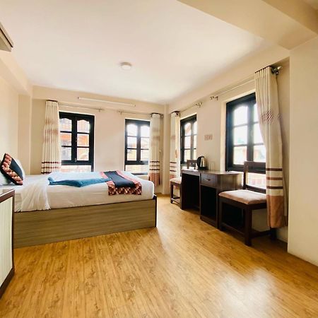 Hotel Durbar Side Bhatgoan Dış mekan fotoğraf
