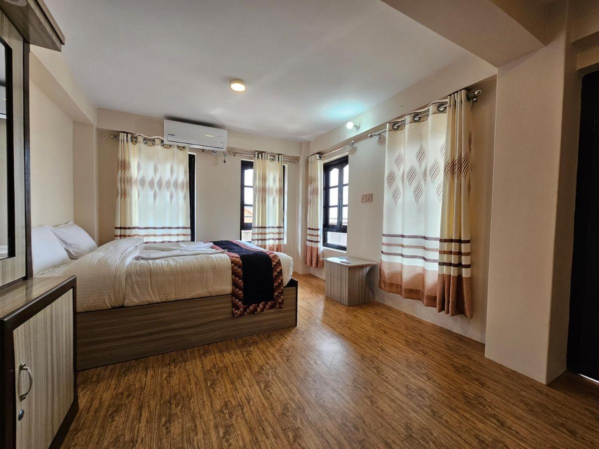 Hotel Durbar Side Bhatgoan Dış mekan fotoğraf
