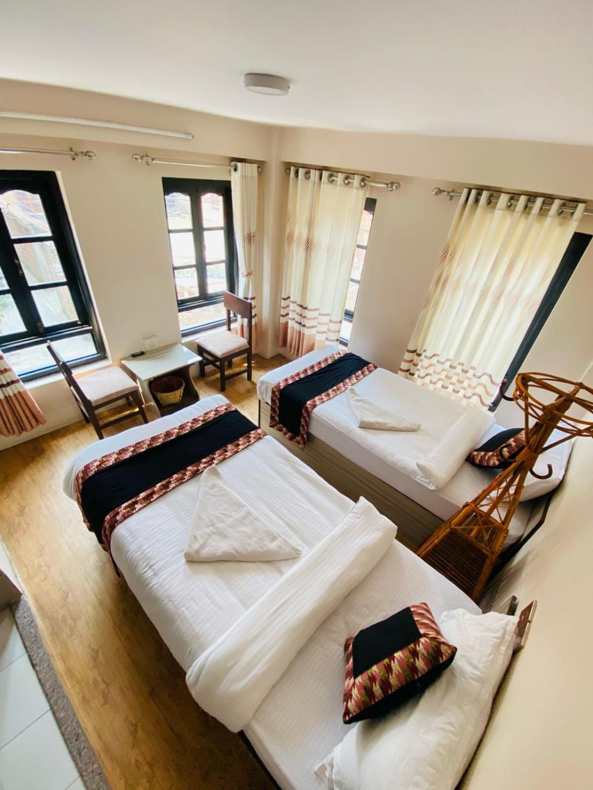 Hotel Durbar Side Bhatgoan Dış mekan fotoğraf