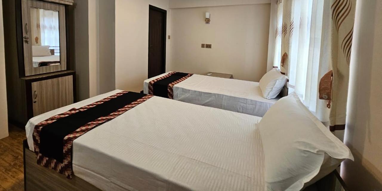 Hotel Durbar Side Bhatgoan Dış mekan fotoğraf