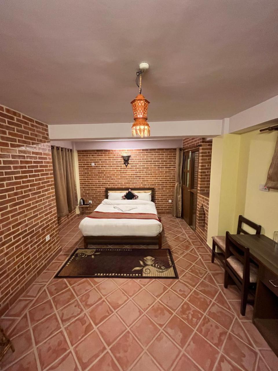 Hotel Durbar Side Bhatgoan Dış mekan fotoğraf