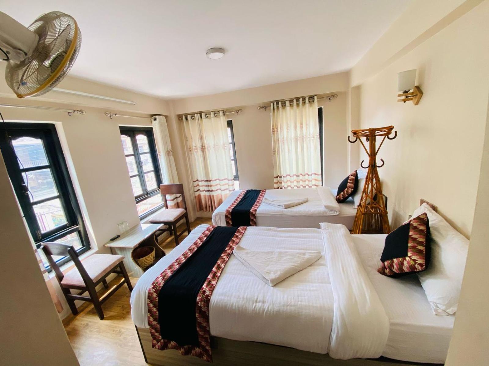 Hotel Durbar Side Bhatgoan Dış mekan fotoğraf
